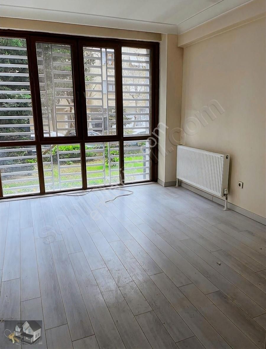 Kadıköy Bostancı Da Gösteri Merkezi Yakını Kiralık 2+1