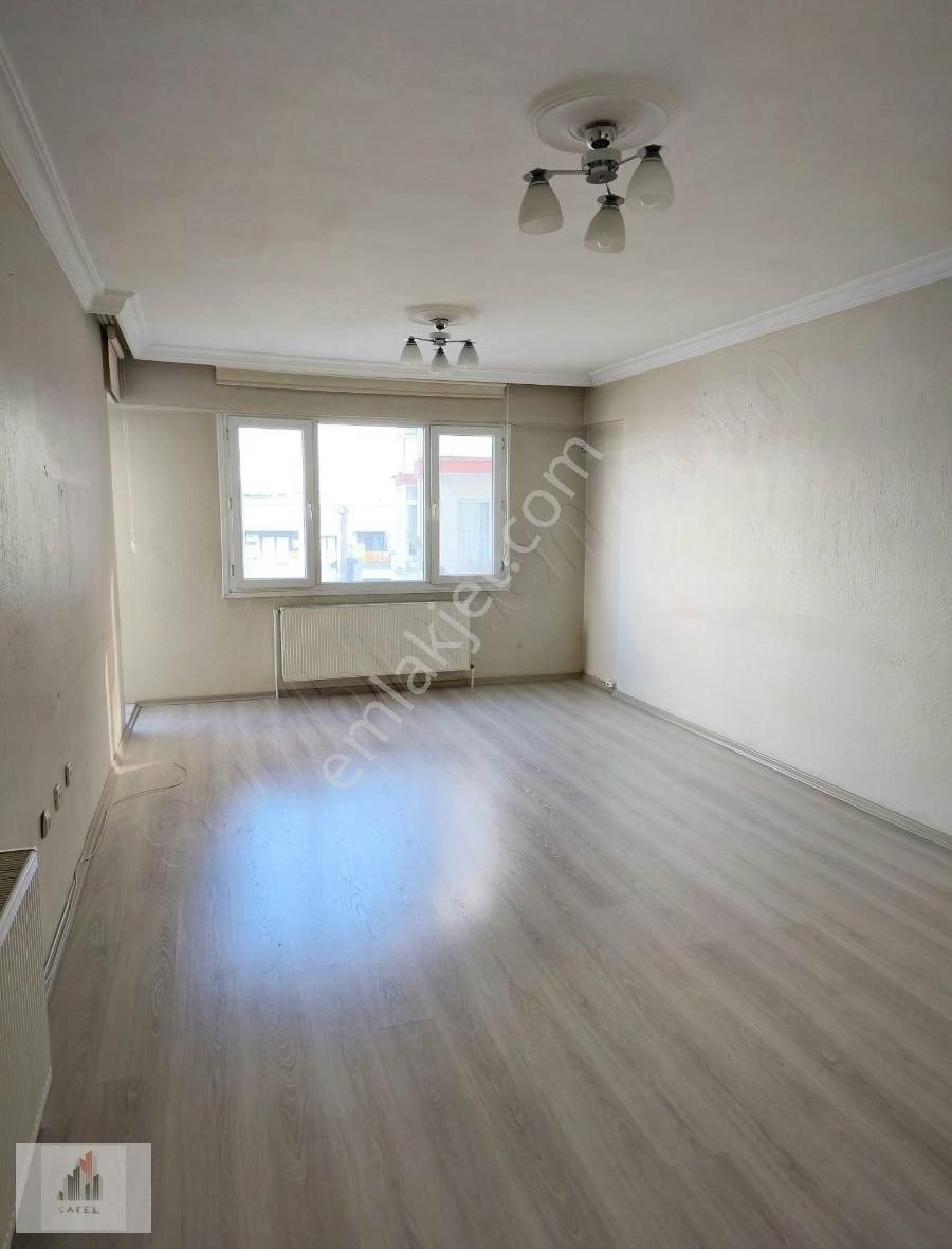 Yeşilyurt Esenlik Mah.2+1-asansörlü Arakat Ferah