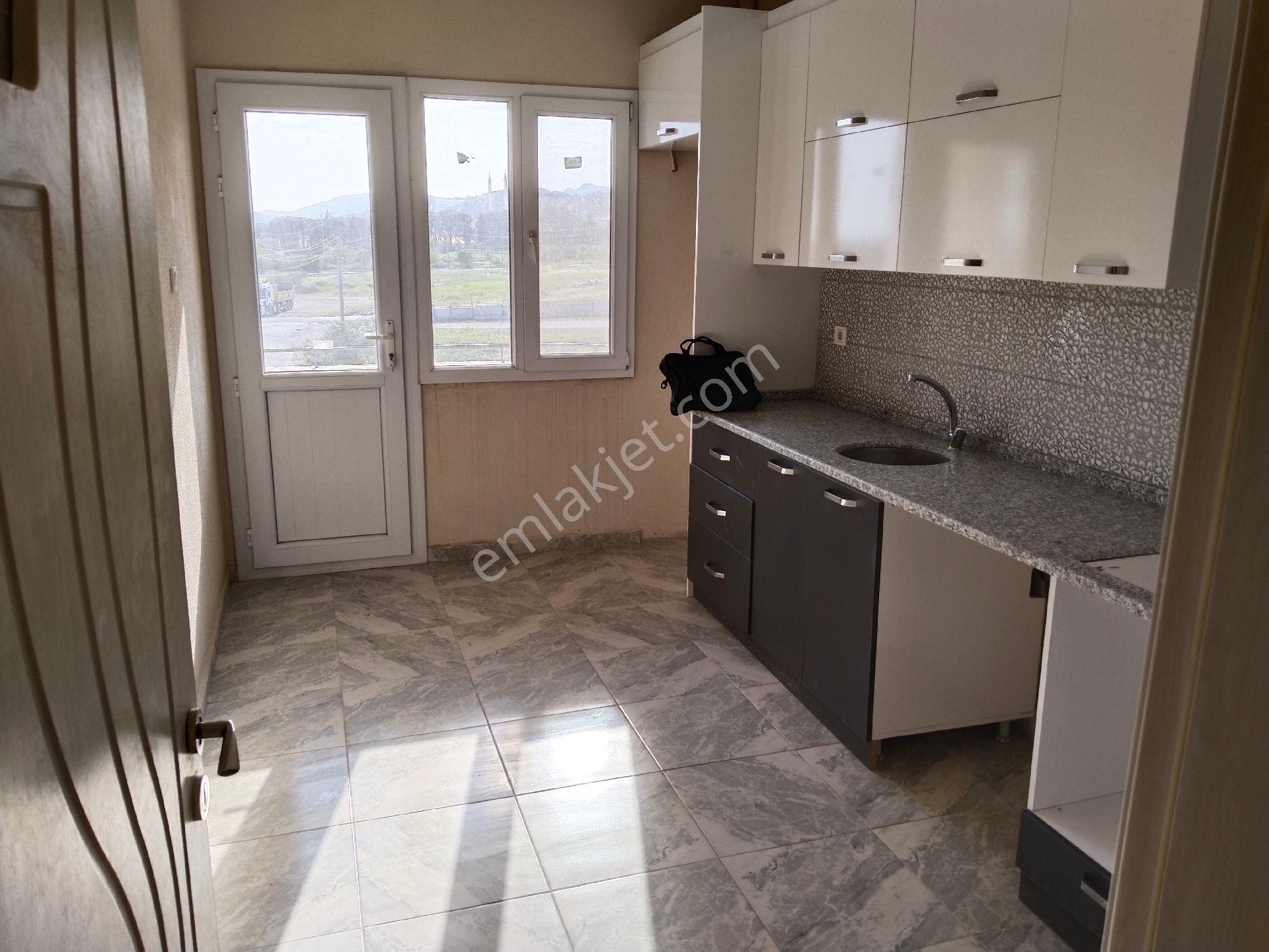 Hüma Ve Berksoy Otel Mevki 3 Balkonlu Kapalı Mutfak 3+1 Geniş Daire - Görsel 7