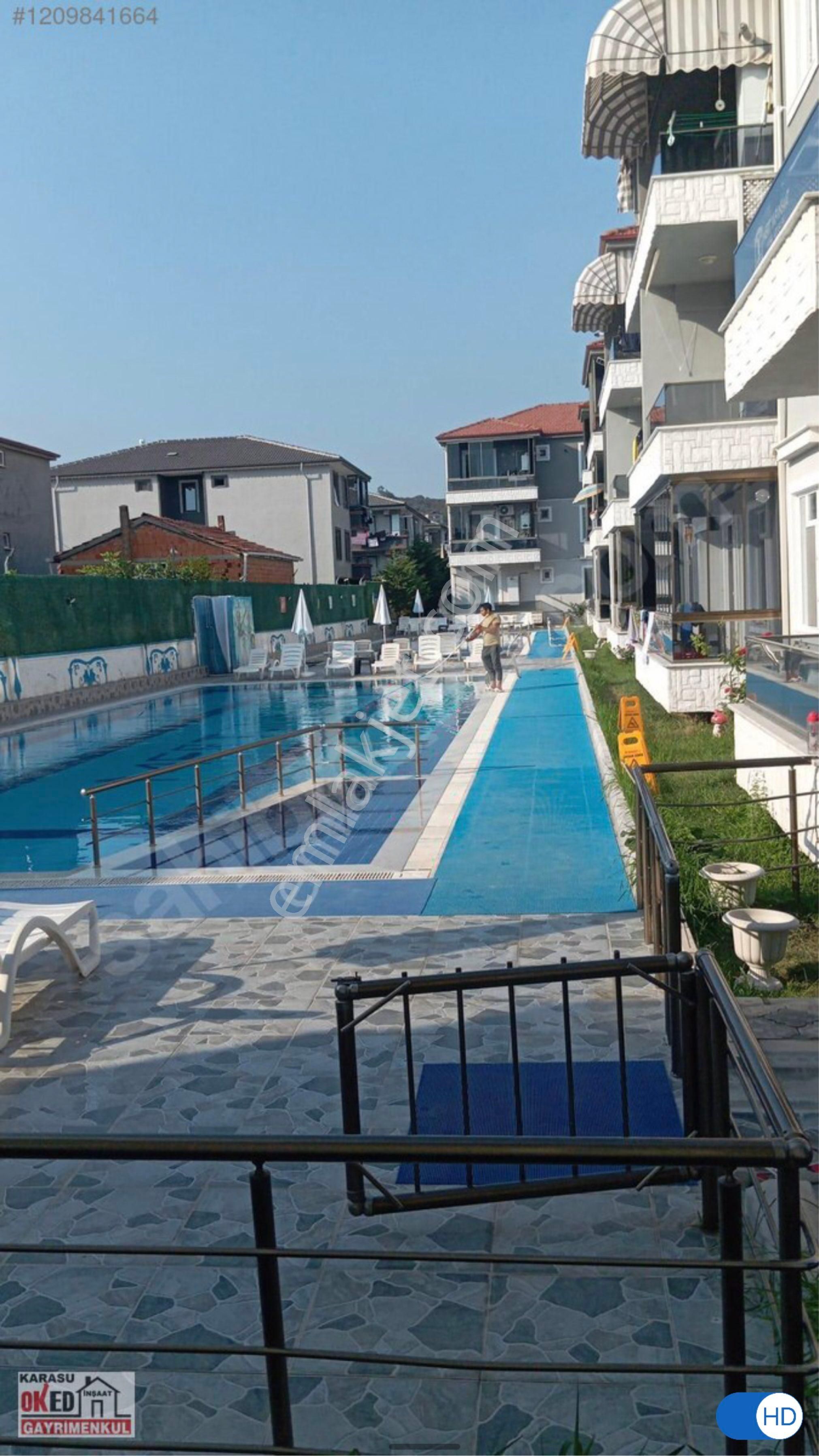 Karasuda Havuzlu Site İçerisinde Satılık Daire