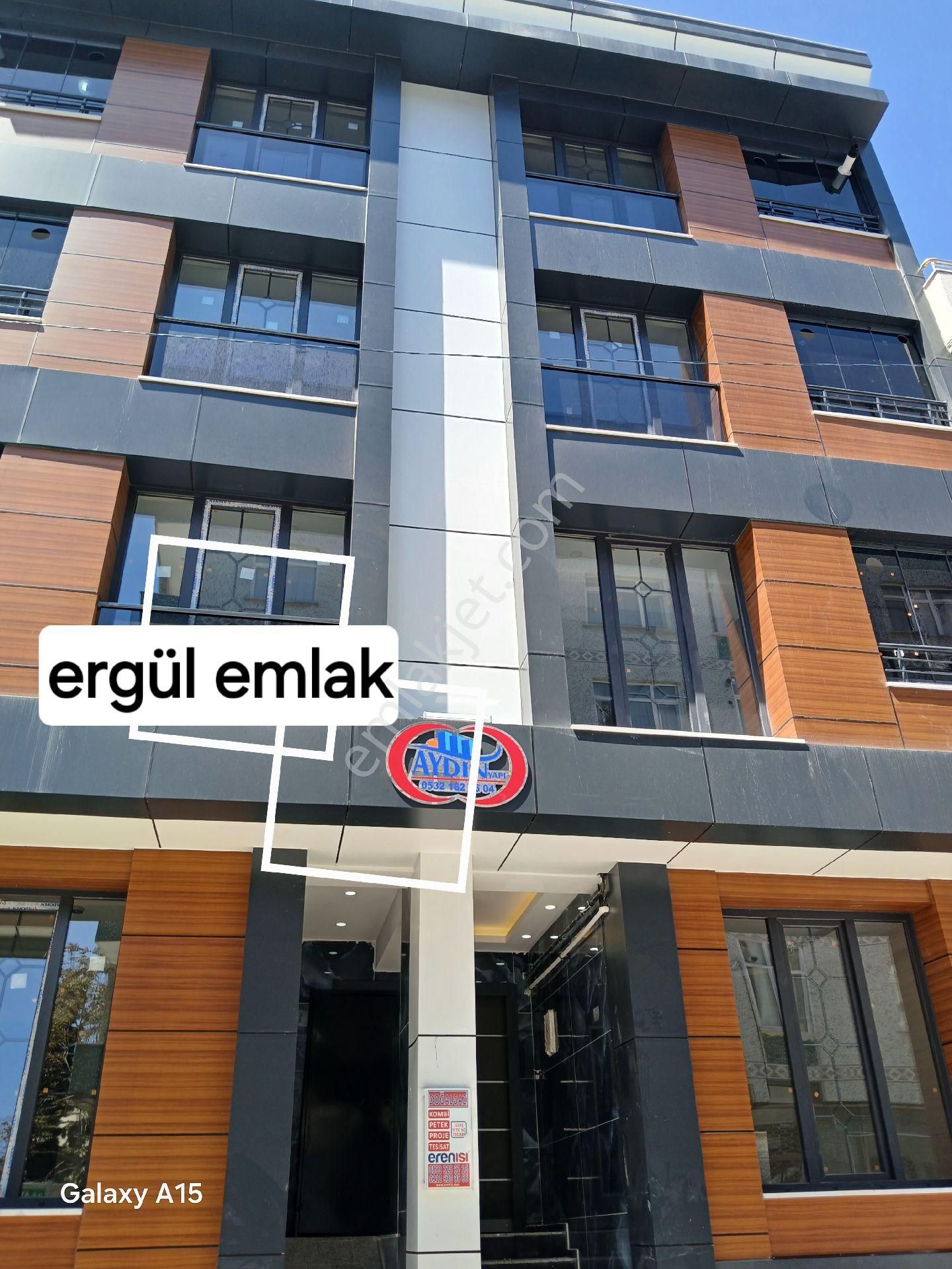 2+1 Balkonlu Geniş Daire