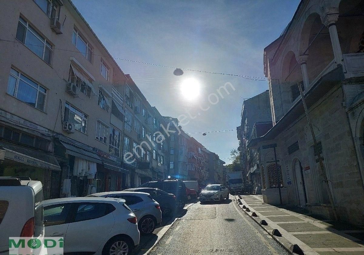 Üsküdar Merkezde Eşyalı Kiralık 1,5+1daire