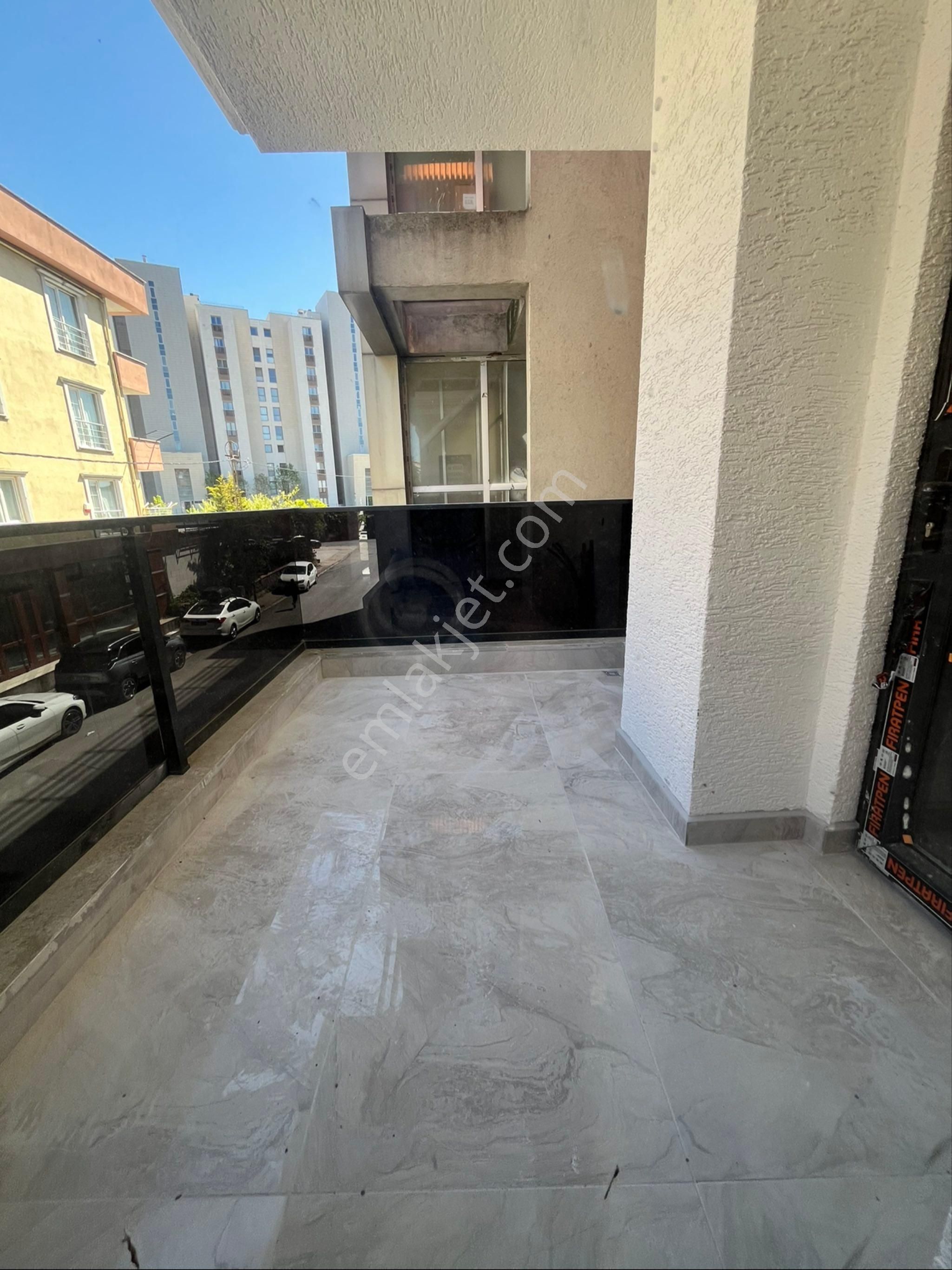 Sancaktepe Meclis De Süper Konumlu Süper Arakat Daire