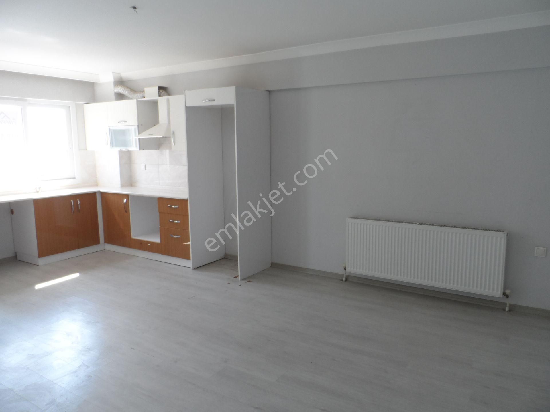 Nazilli Ege Emlak Ofisinden Sümer Mah. 1+1 Kiralık Daire - Görsel 5