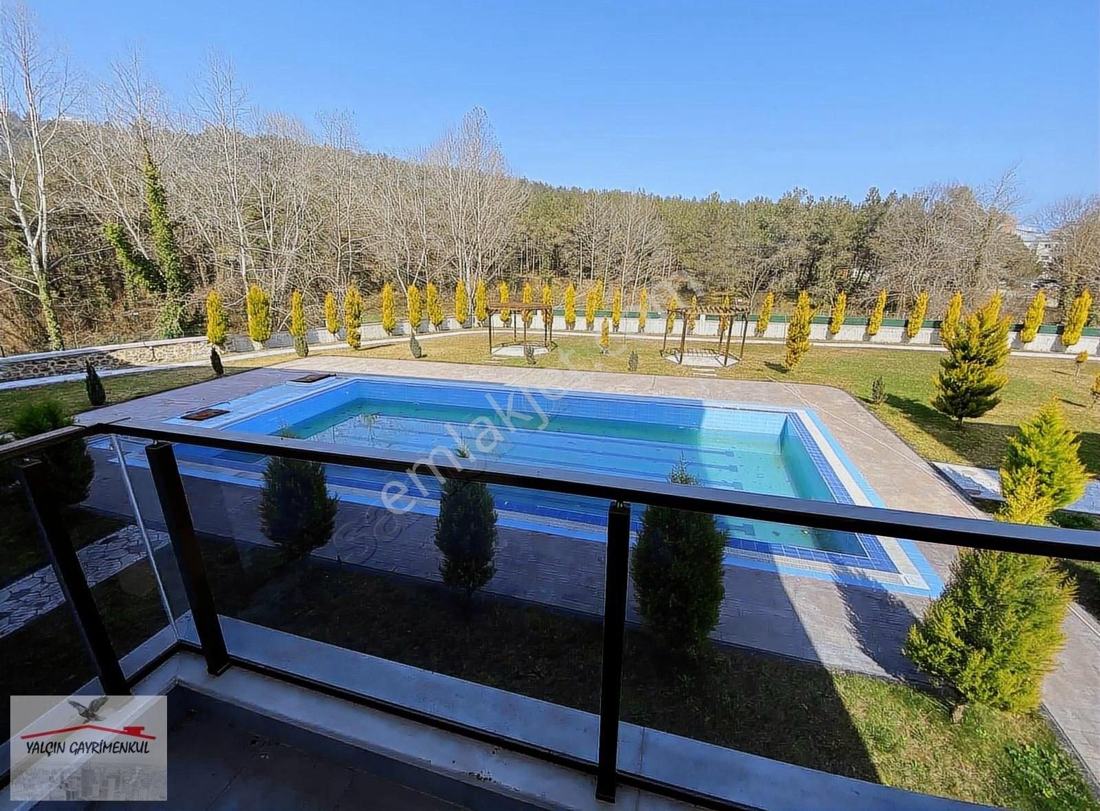 Atakum'un Gözbebeği Körfez'de Havuzlu Site İçi Kiralık 1+1