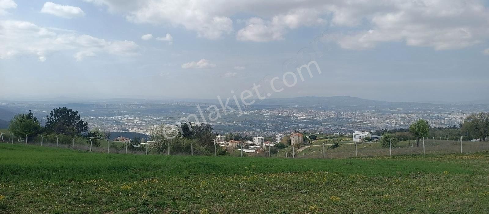 Dağyenice Villaların Dibinde 560 M² Hisse Tapulu Tarla