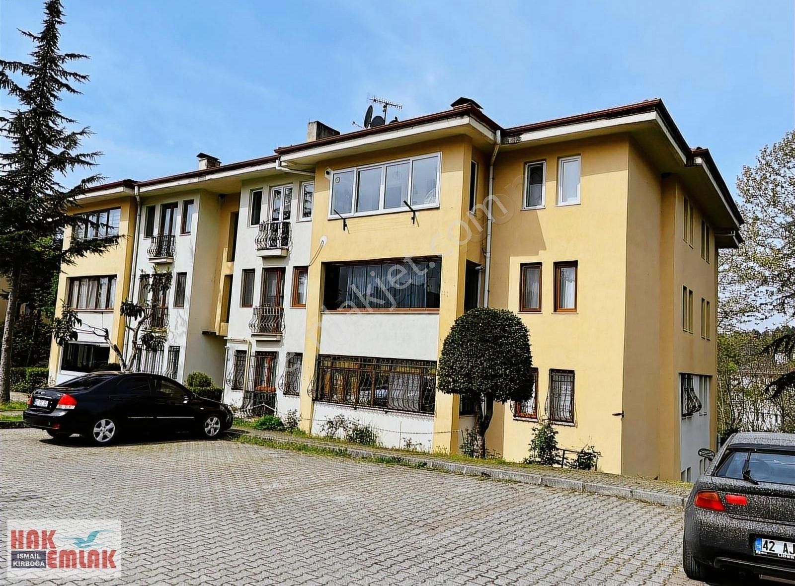 Hak Emlaktan Çamlıevler Mah.de Doğa Manzaralı Satılık 3+1 Daire