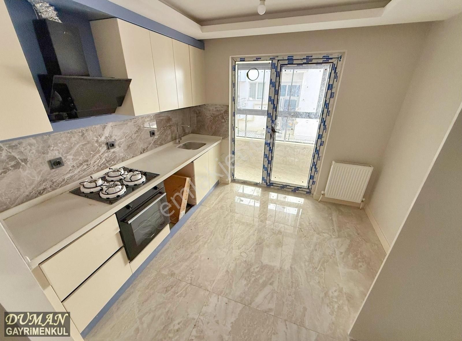 29 Ekim'de Full Yapılı Merkezi Kat Konumunda Satılık 4+1 Daire