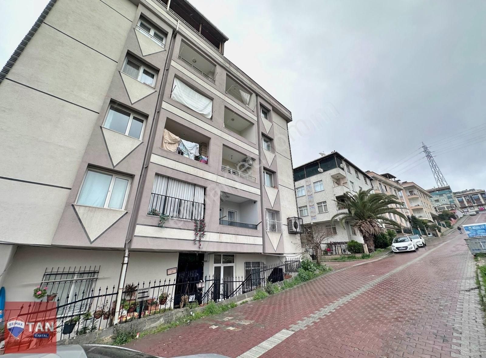 Avcılar Cihangir Mah. 'de Merkezi Lokasyonlu Satılık Arakat 3+1