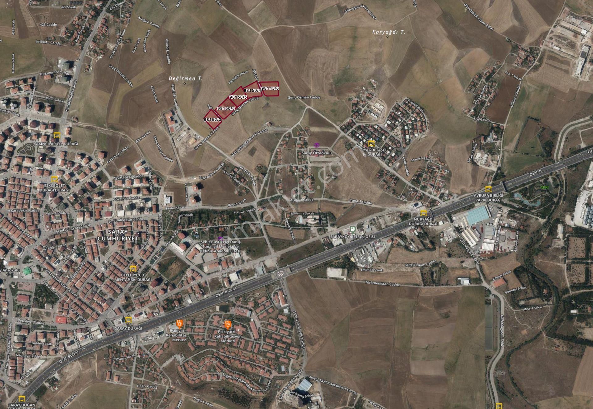 Vadim Emlak'tan 2 Site Dairesi Getirili Cadde Cephe İmarlı Arsa