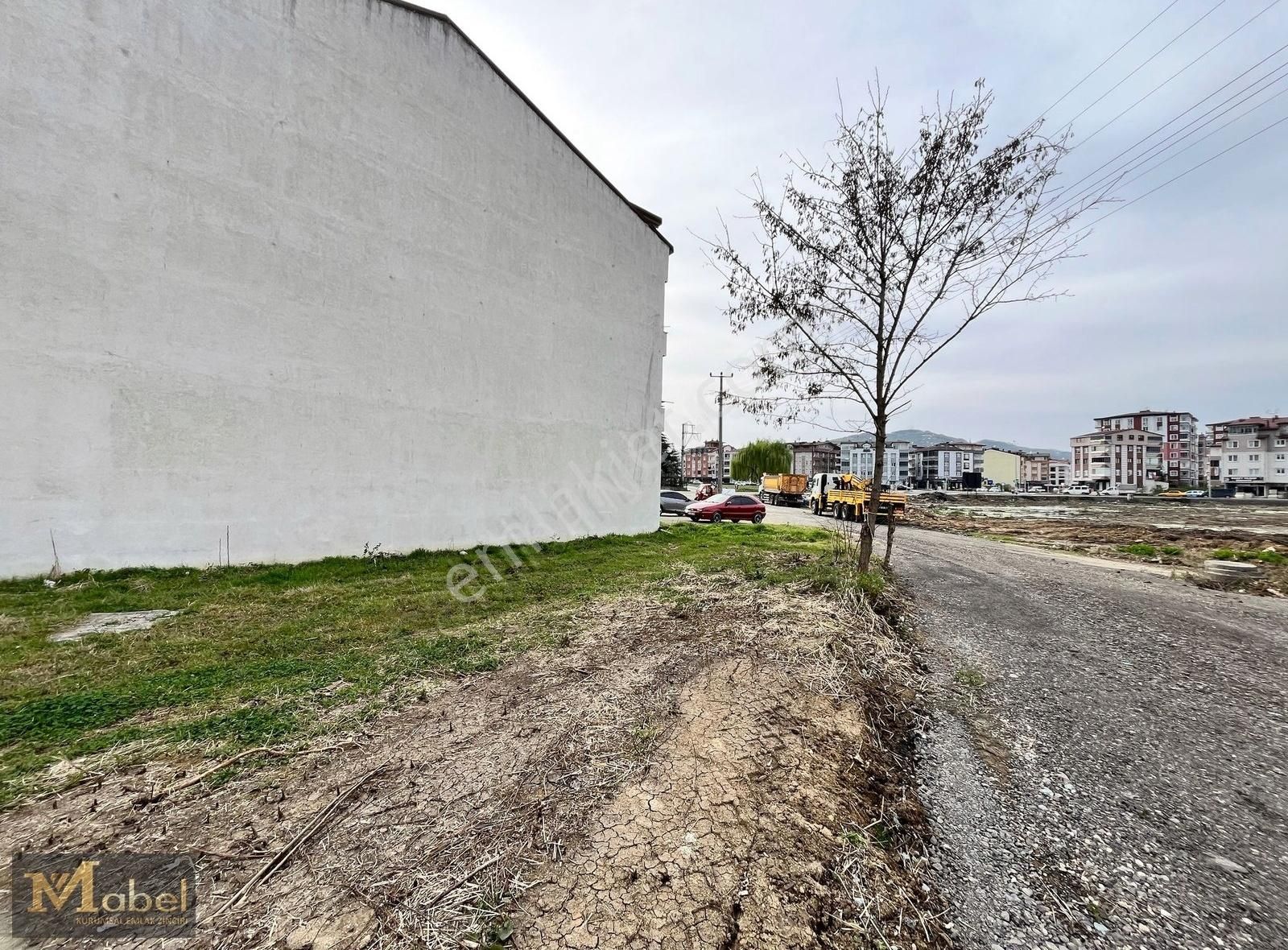 Mabel Gayrimenkul-karşıyaka Mh-mükemmel Konumda 282 M2 Arsa