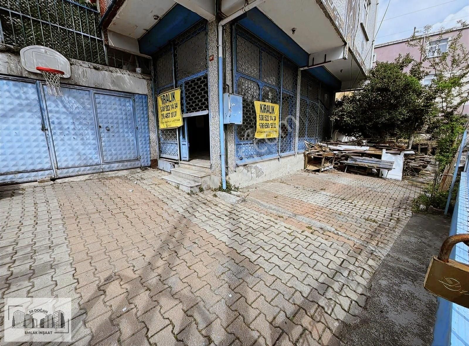 Sultanbeyli Hamidiye Mahallesi'nde Cadde Üzeri Kiralık Dükkan