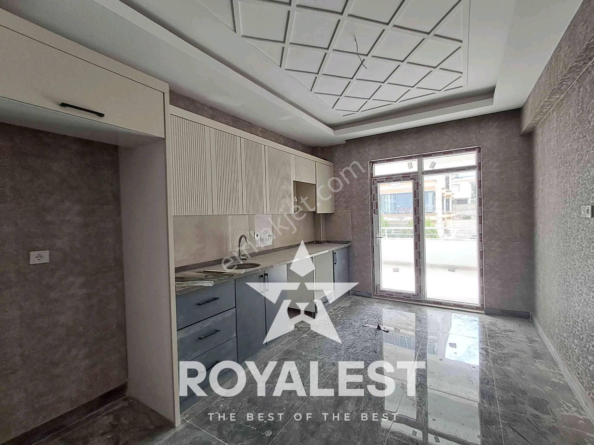 Royalest Ten Beykent'te Merkezi Konumda Sıfır Daire