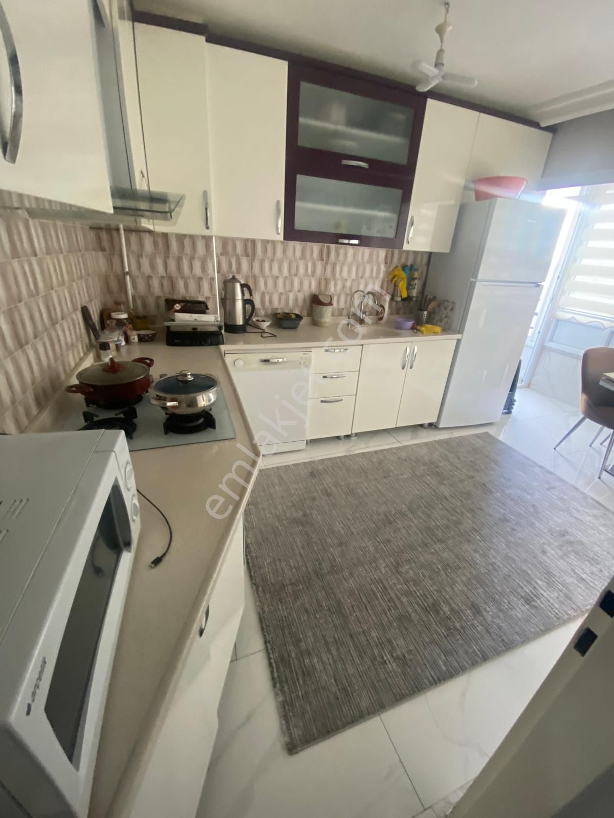 Mükemmel Konum.!natoyolu Cadde'de 3+1 110 M2 Arakat Yapılı Daire