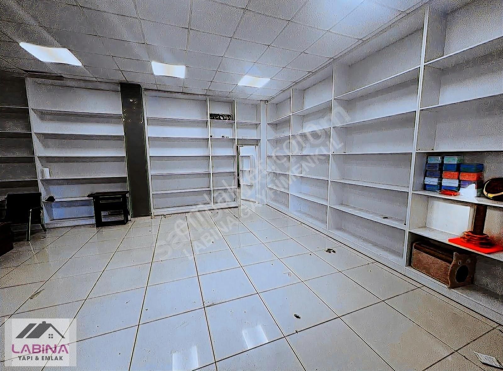 Labina'dan Kiralık Dükkan 400 M2 Düz Giriş Her İşe Uygun