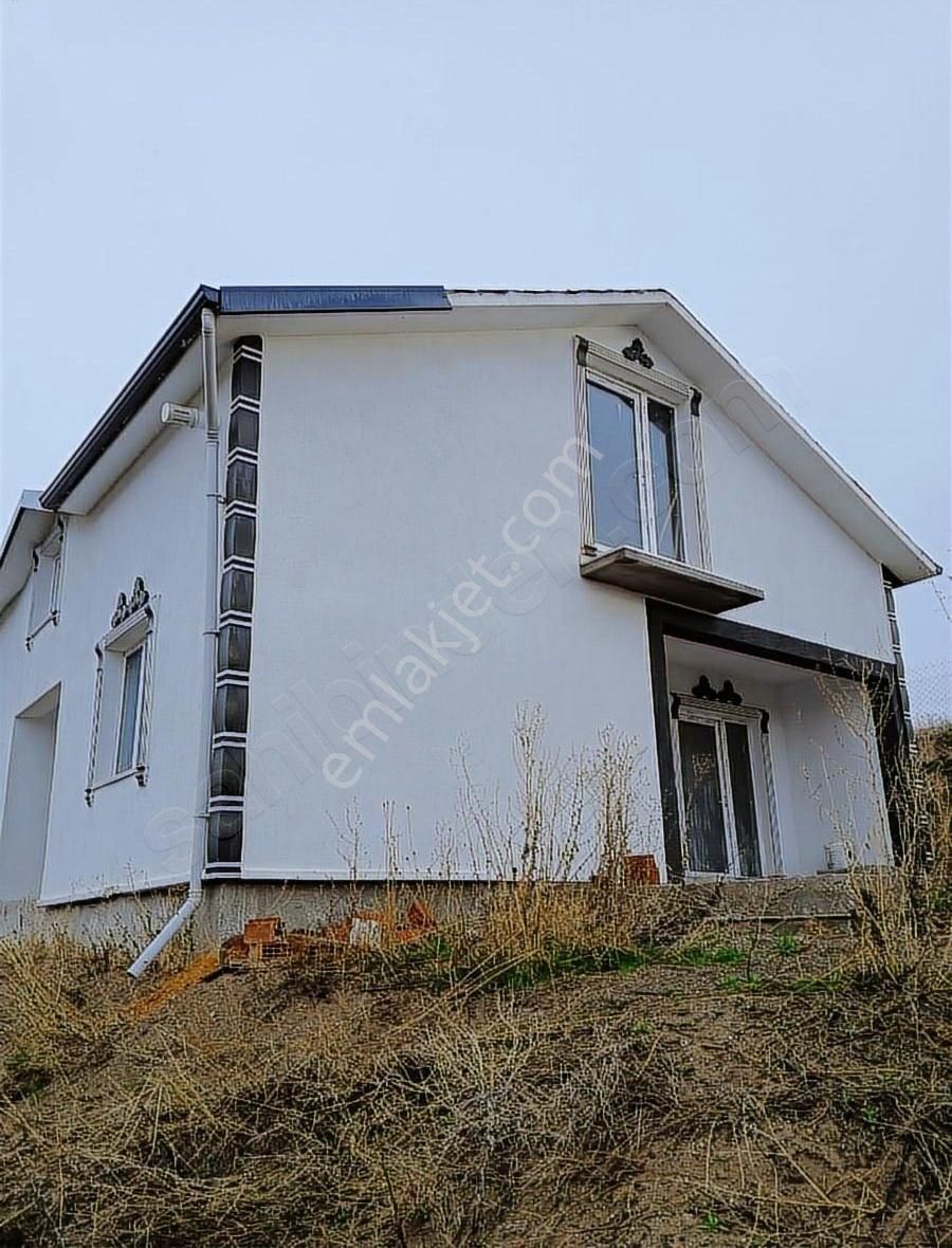 Çiğnitaş Emlak**ikipınar Da 2 Katlı Natamam Evli Bahçe