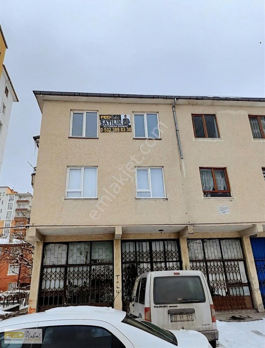 Fed Global'den Esenyurt Mah. Cadde Cepheli Satılık 3+1 Daire