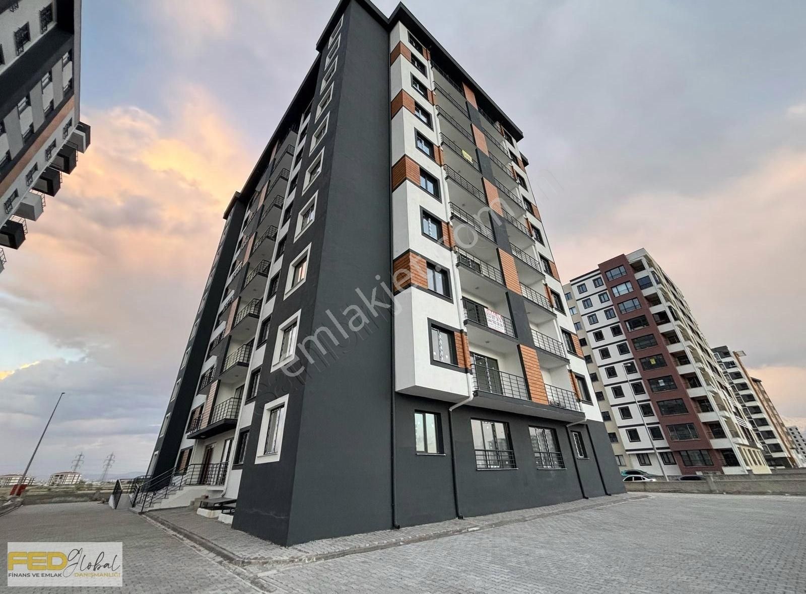 Şehir Hastanesi Karşısı Şeref İnşaat Ara Katta 2+1 Kiralık Daire