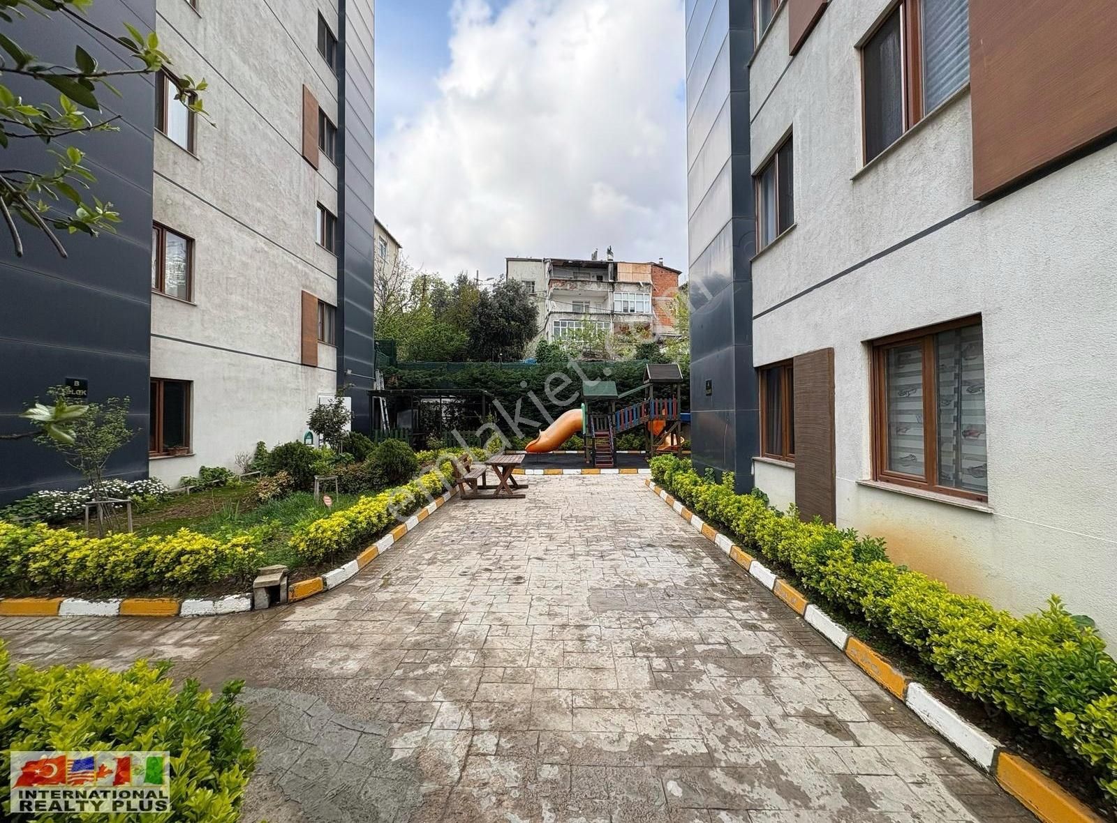 Fermanpark Sitesinde Merkezi Konumda Satılık Daire