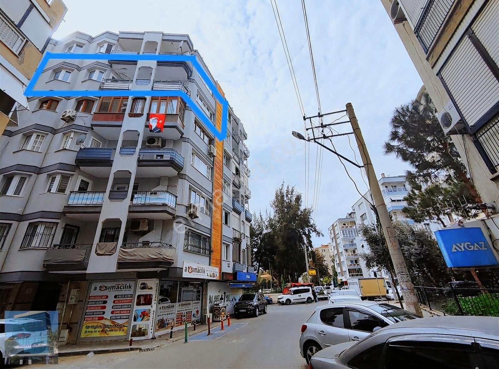 Karşıyaka,asansörlü,köşe Bina,izbana Çok Yakın Satılık 3+1 Daire