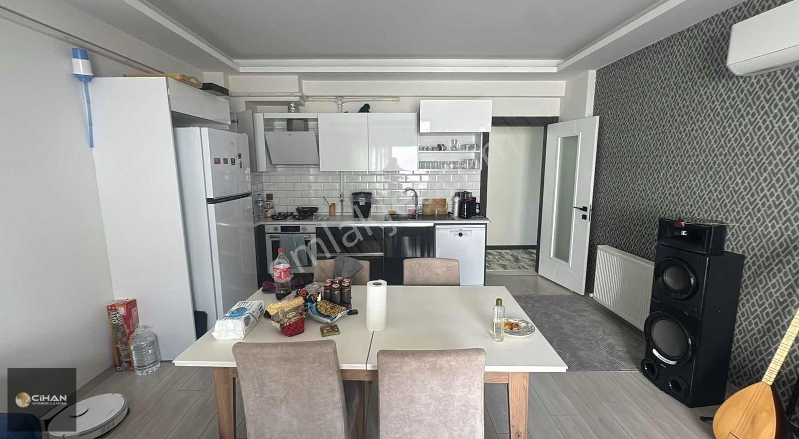 Kuşadası'nda 3+1 Deniz Manzaralı Daire