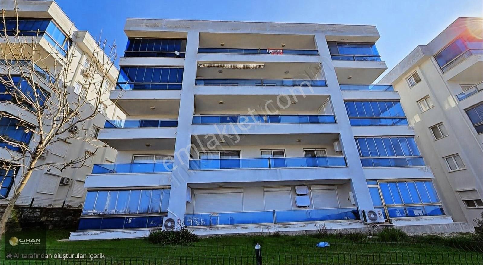 Kuşadası Değirmendere Bölgesinde Satılık 3+1 Daire