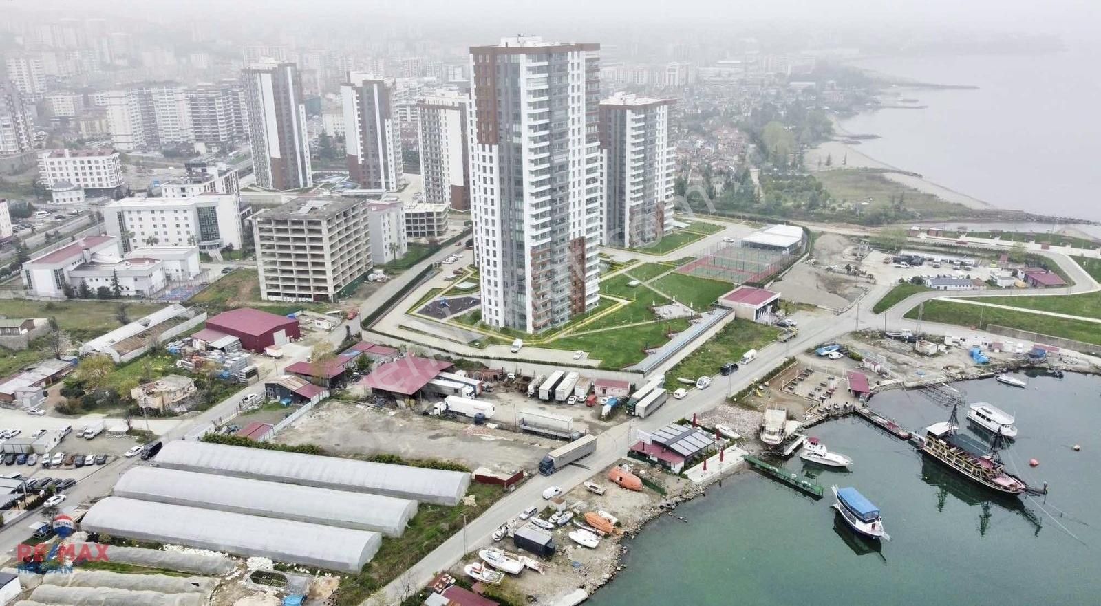 Sahilde Denize Sıfır Kiralık Arsa