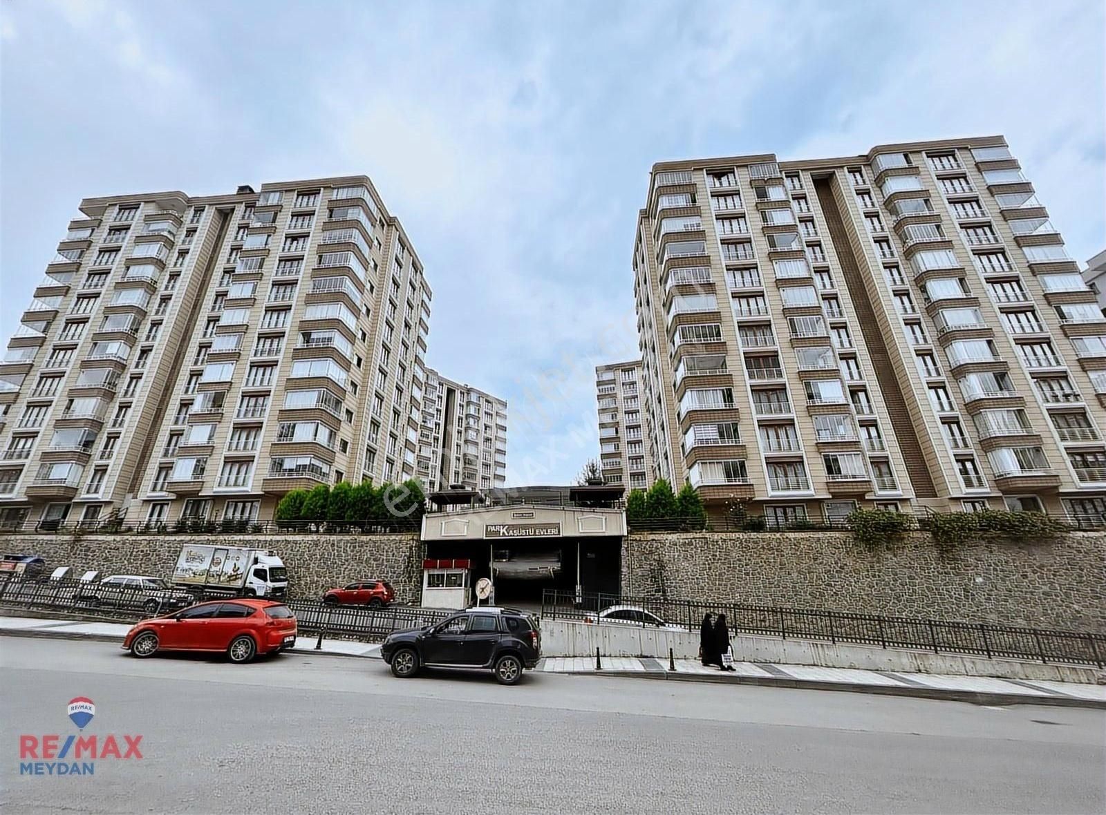 Park Kaşüstü Evleri'nde 2+1 Satılık Daire