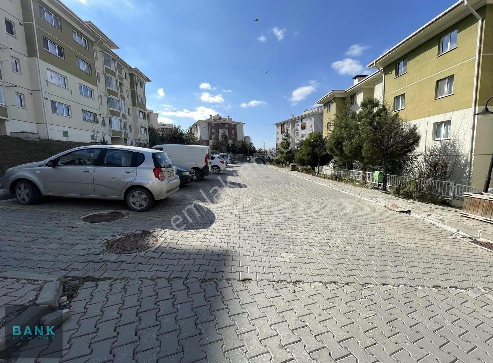 Gölbaşı Toki Yeşil Vadi Sitesi'nde Satılık 2+1 Daire
