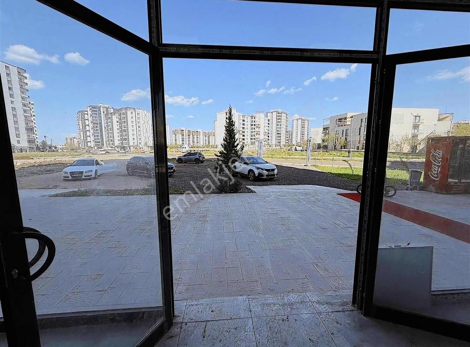 Destan Gayrimenkul'den "winston Avm Yakını Kiralık Dükkan"
