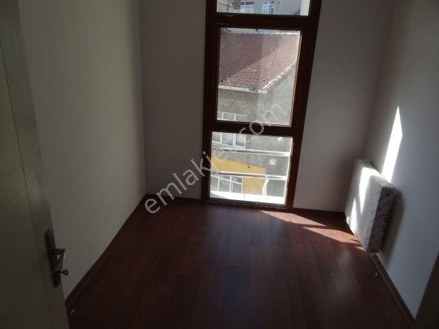 Ünalan Metro-metrobüs Yakını Genç Apt.satılık Daire 3+1,120m2. - Görsel 28