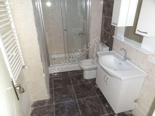 Ünalan Metro-metrobüs Yakını Genç Apt.satılık Daire 3+1,120m2. - Görsel 25