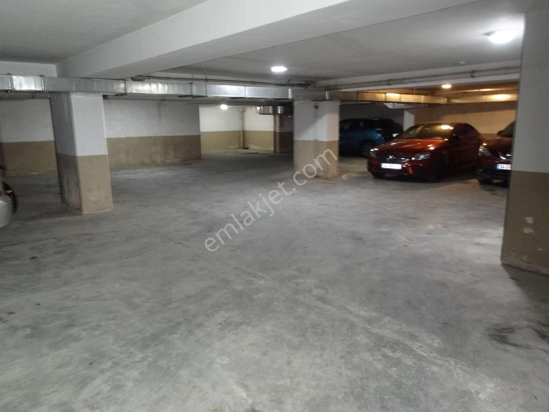 Ünalan Metro-metrobüs Yakını Genç Apt.satılık Daire 3+1,120m2. - Görsel 6