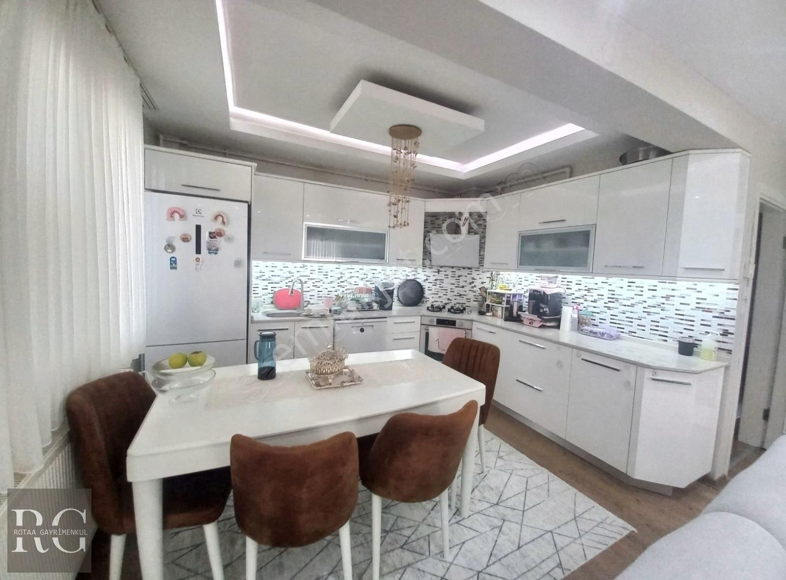 Rotaa Gayrimenkulden Ertuğrul Mah Satılık Açık Mutfak 4+1 Daire