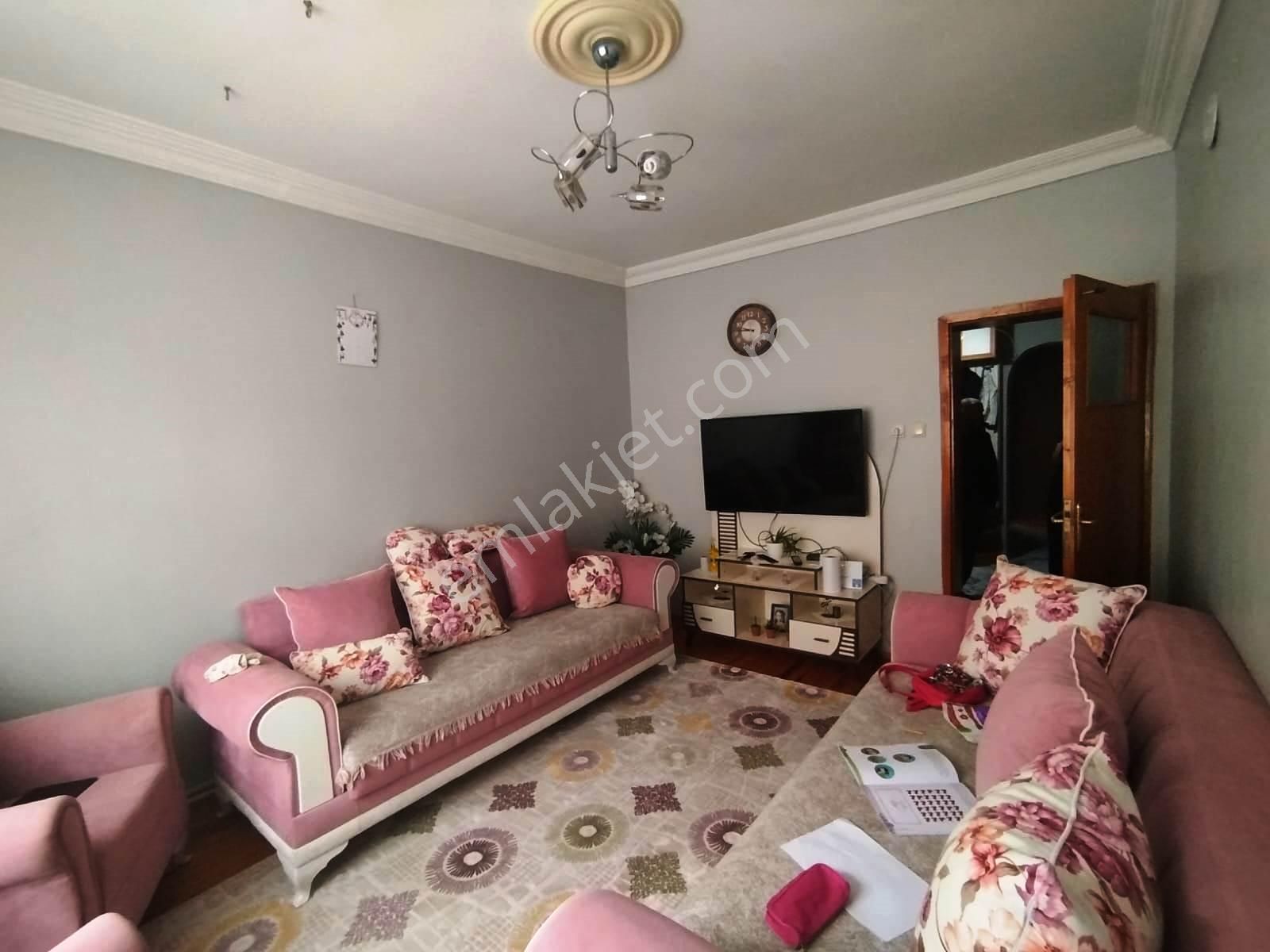 Baha’dan Erenköy’de Satılık 3+1 Daire