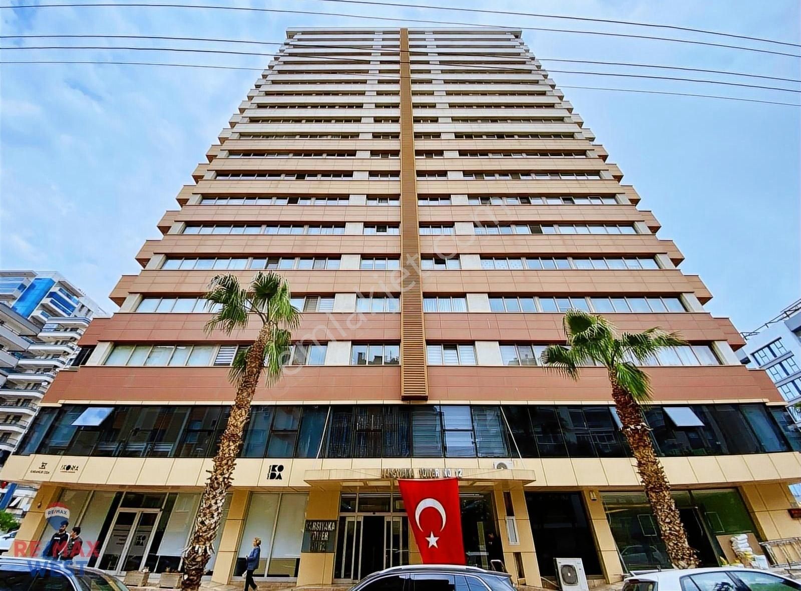 Karşıyaka Tower'da Satılık 3+1 Daire