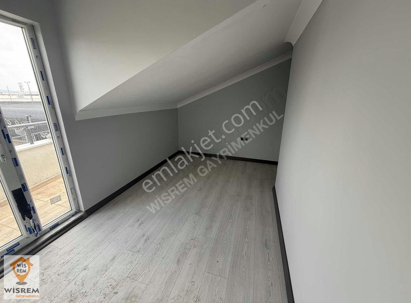 Ertuğrul Gazi Mah Satılık 2+1 Dublex Daire