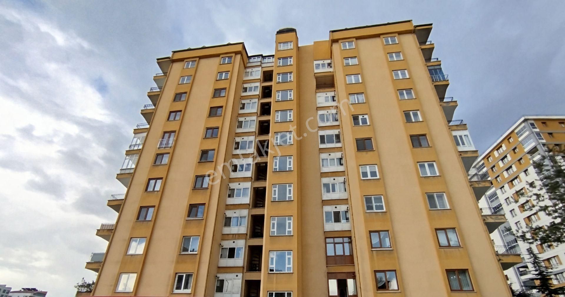 Feza / Gülük Mahallesinde Merkezi Konumda Satılık 3+1 Daire