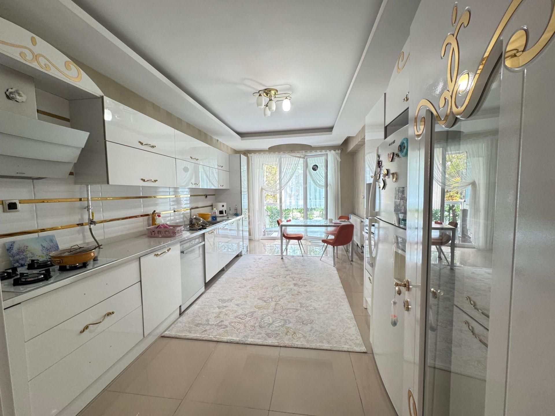 Acil Satılık Kayapınar Stadyum / 50 Metre Yol Üstünde 4+1 Lüks Daire