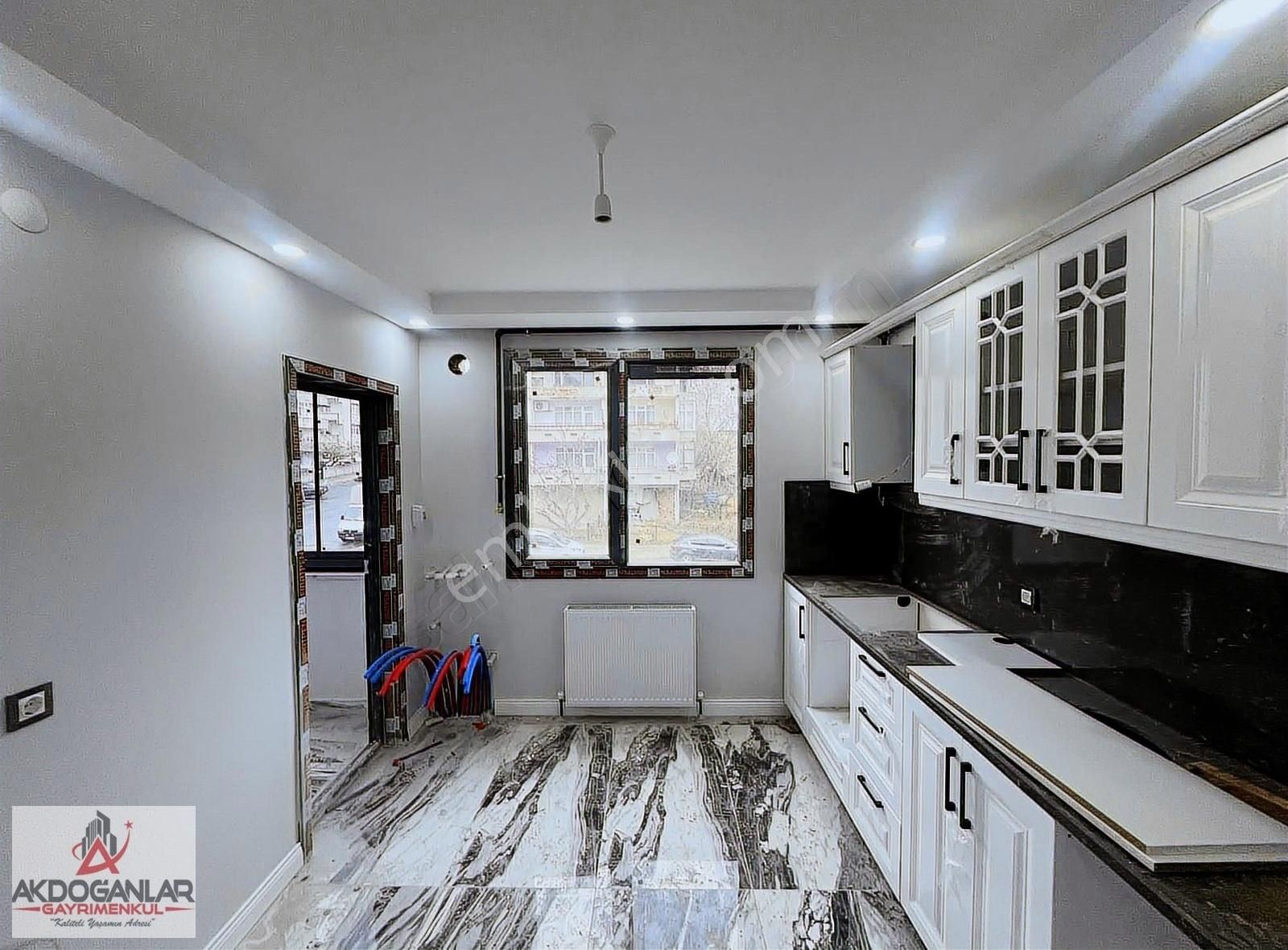 Akdoğanlardan Fevzipaşada Satılık Ön Cephe Full+full 2+1 Daire