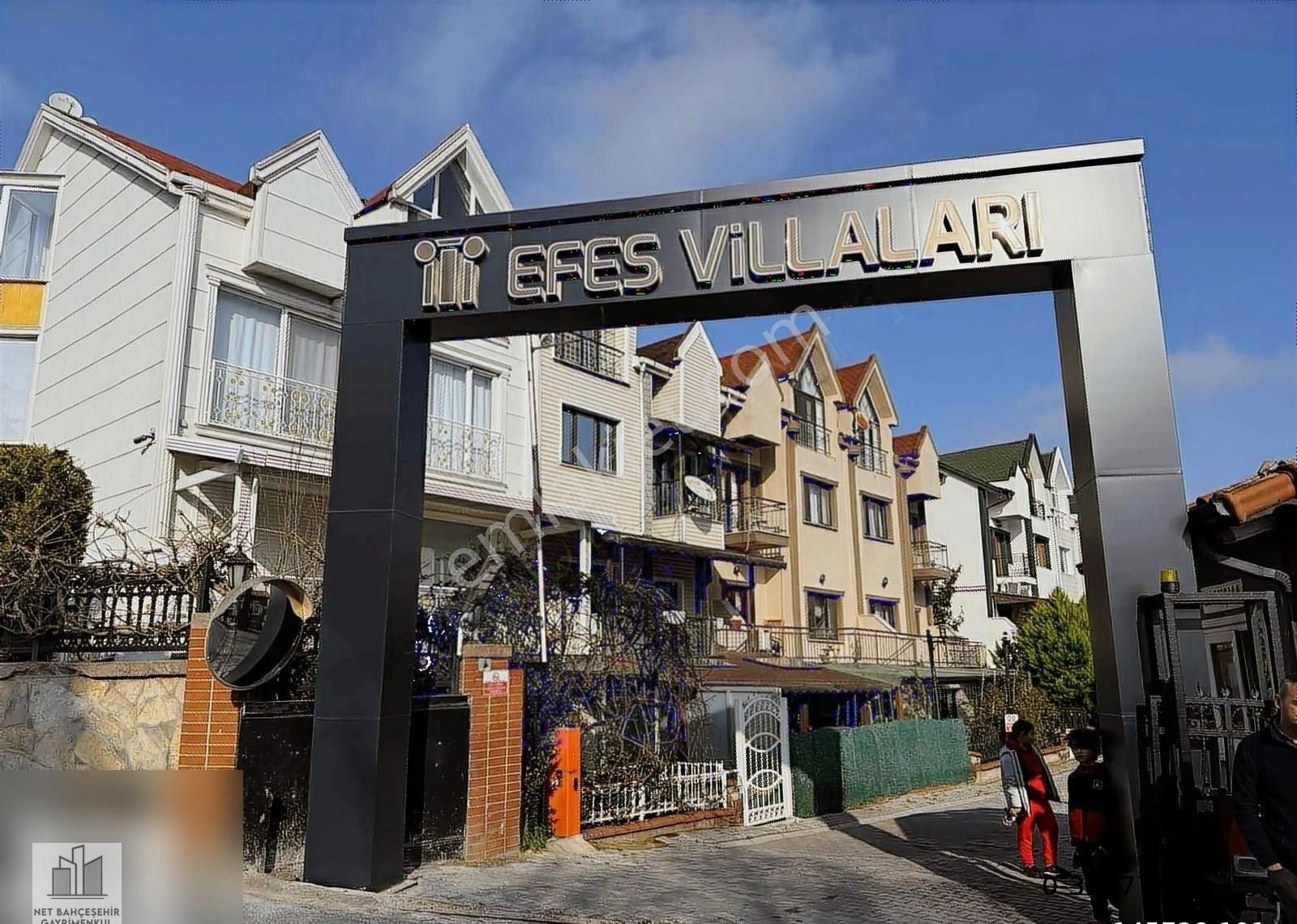Esenkent Efes Villalarında 5+2 370 M2 Satılık