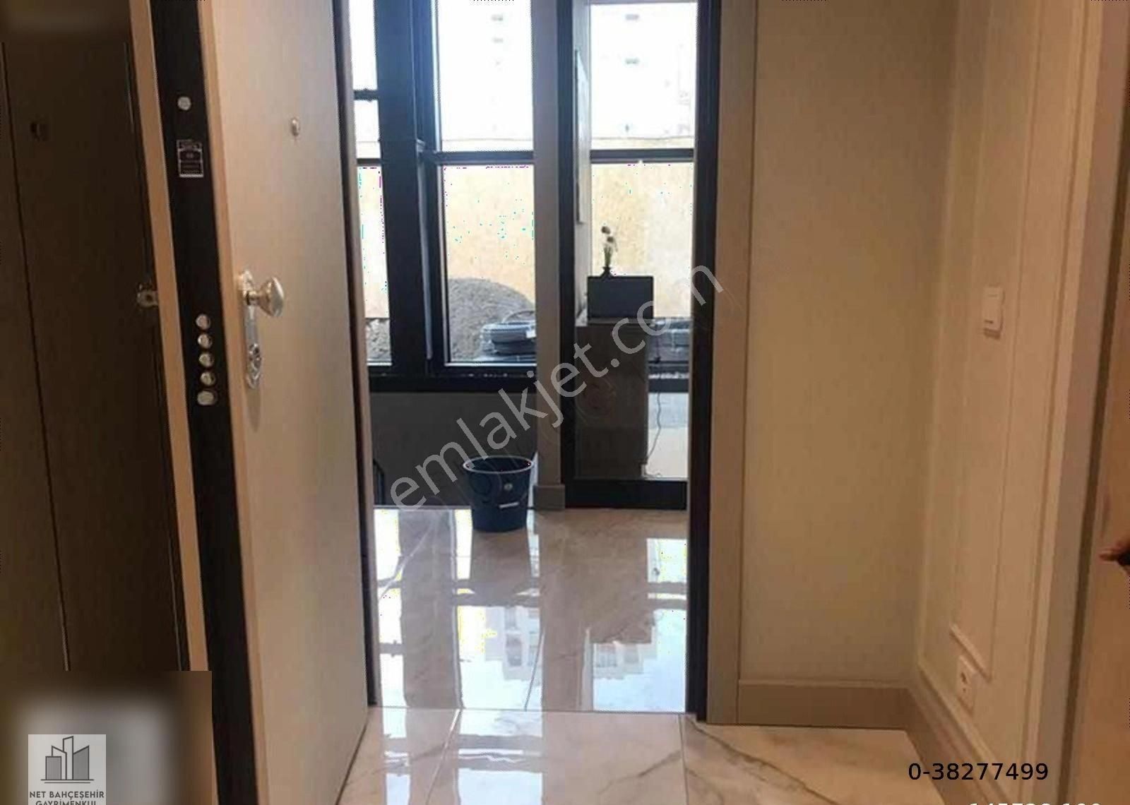 Ispartakule Modern Yaka Projesi Göl Manzaralı 3+1 Satılık Daire