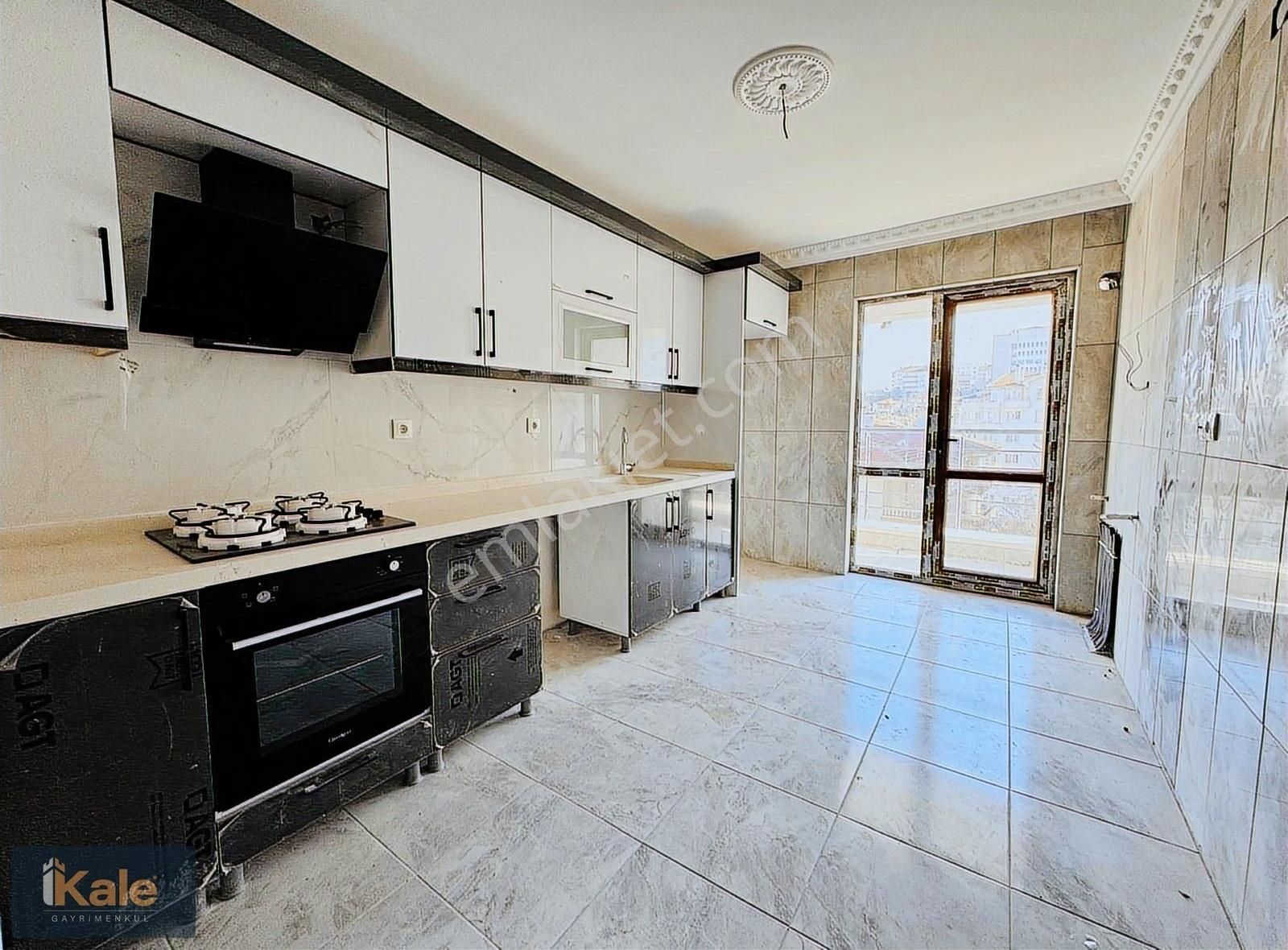 ▀▄kale▄▀neşet Ertaş Cadde Yakını İskanlı 135m² Sıfır 3+1 Daire