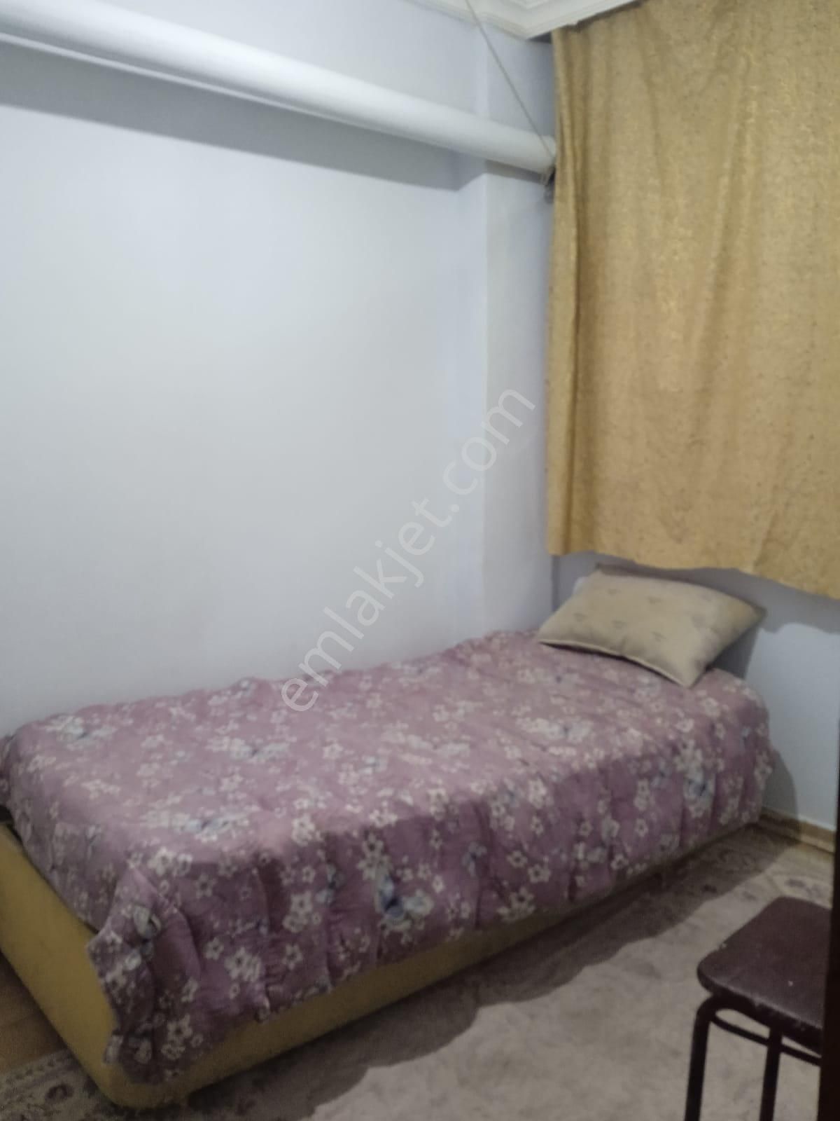 Bahcelievler Mahmutbey Cd 3 Sakakta Ful Eşyalı 1+1 Liralık Daire