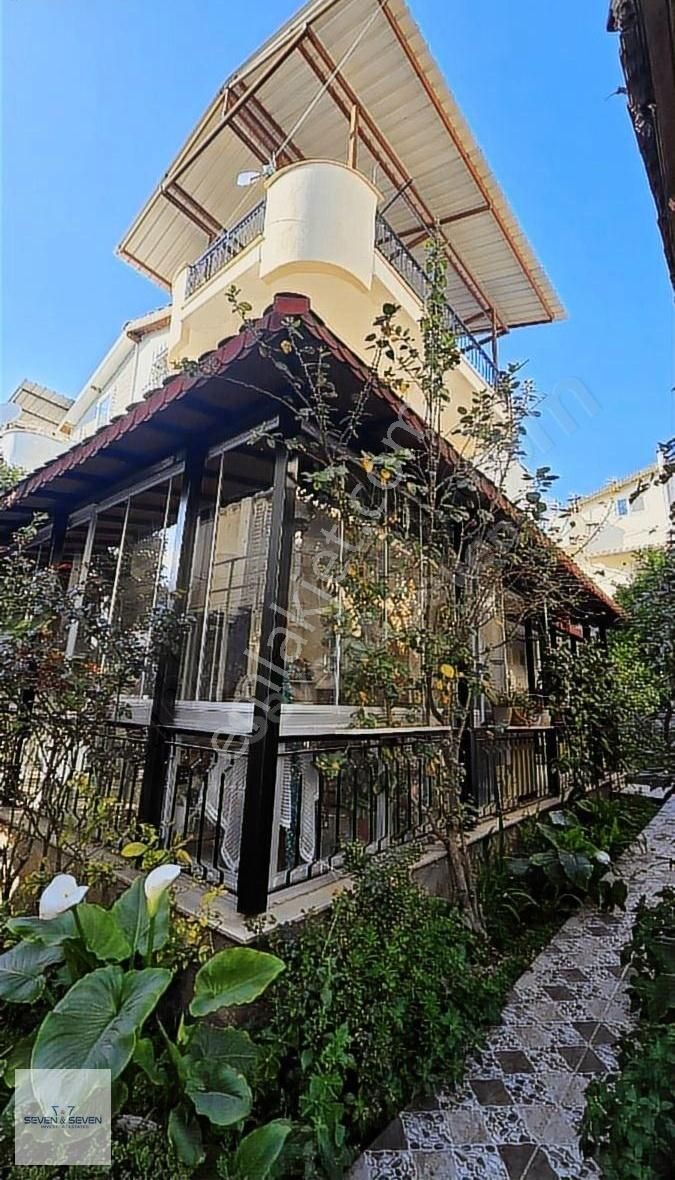 Seven&seven'dan Denize 500 Metre 3+1 Eşyalı Geniş Villa