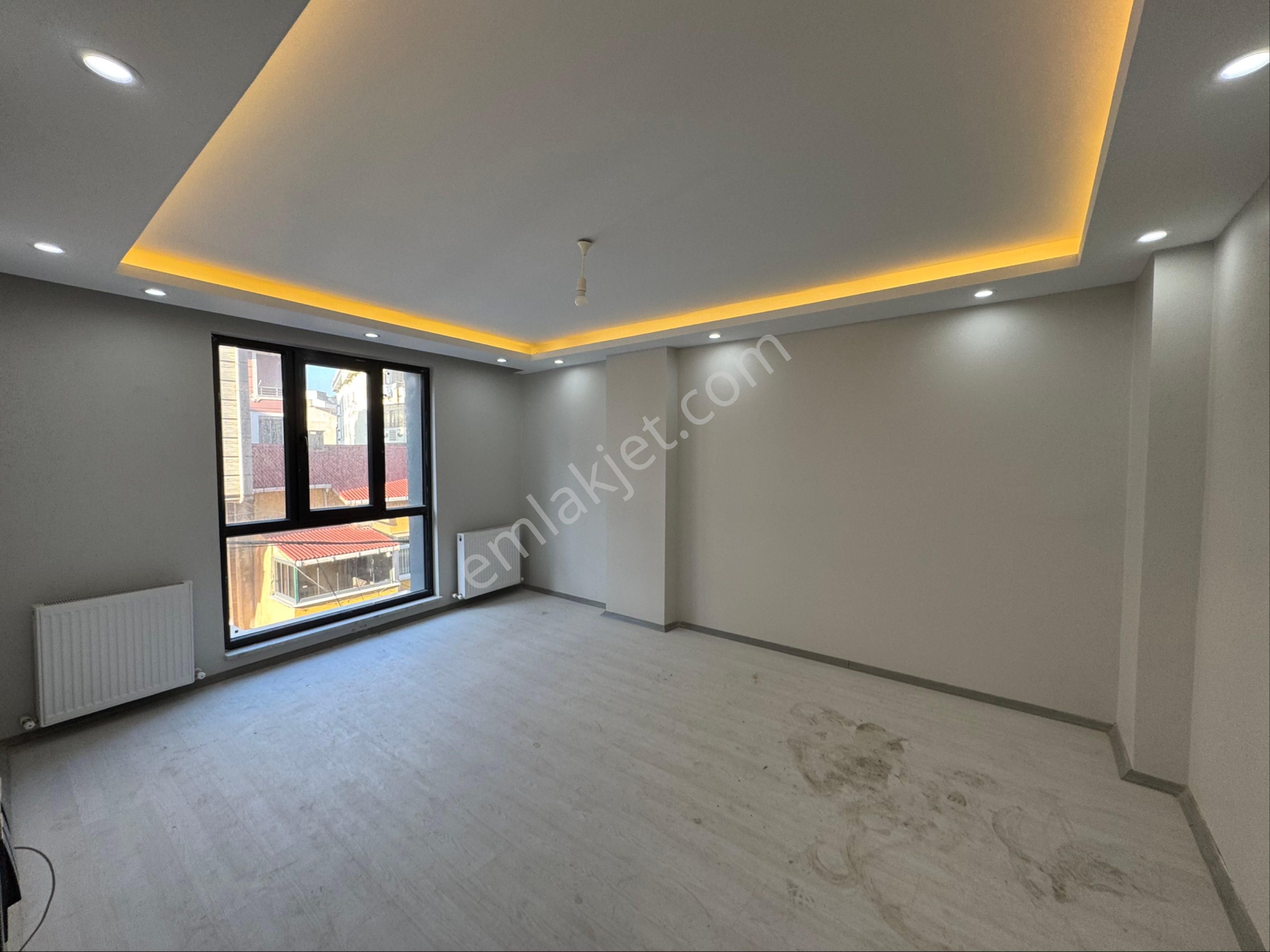 Arnavutköy Anadolu Mah Satlık 2+1 Ara Kat Daire