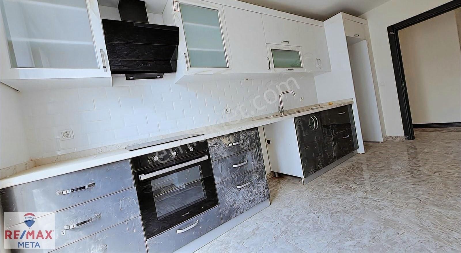 Halkalı İstasyon Mah.marmaray Önü 3+1 Kiralık Sıfır Daire