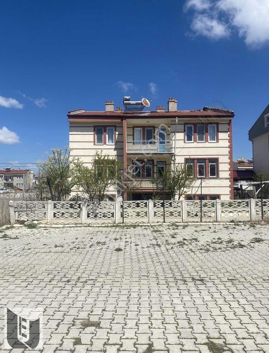 Uydukent Emlaktan Müstakil Bahçeli Ev/ Yeşilyurt Mah.