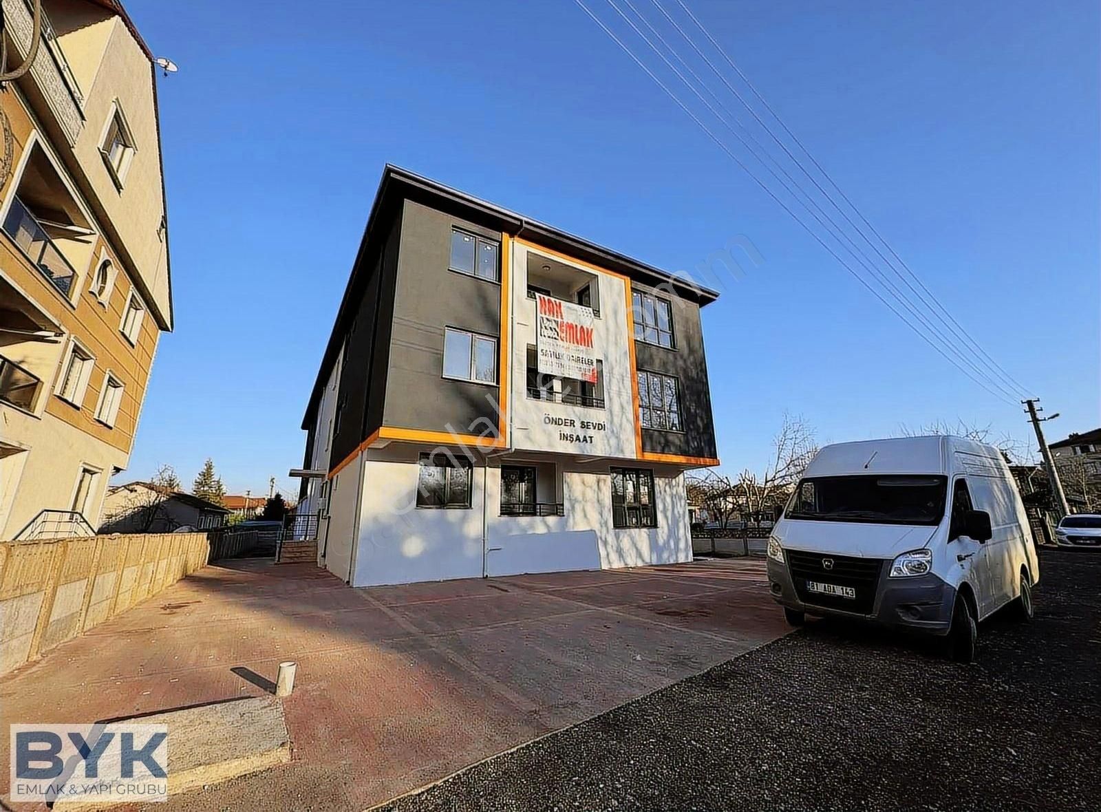 Byk 'dan ! Adliye Bölgesi ! Kiralık 3+1 Geniş Ve Ferah Daire !