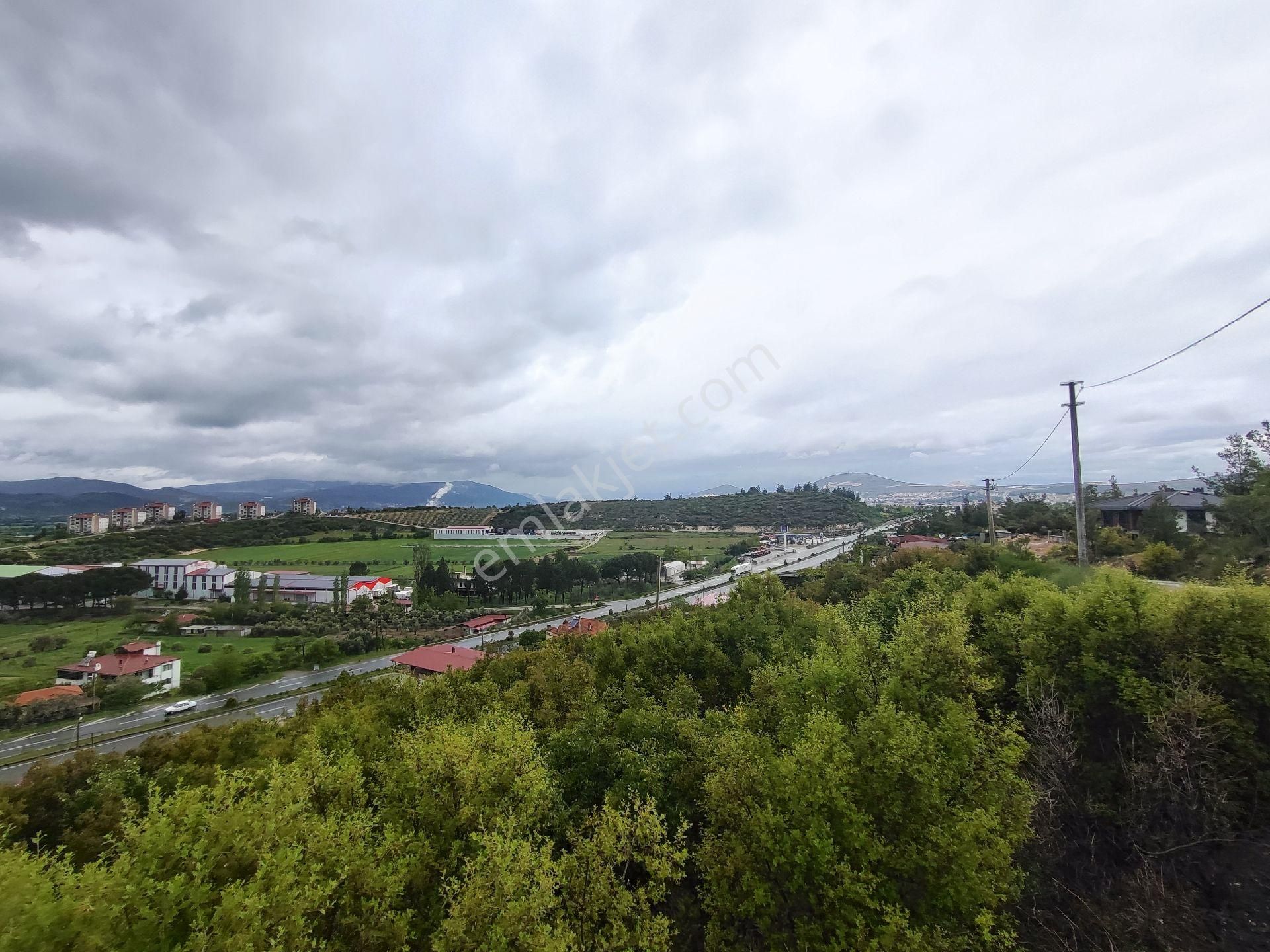 Muğla Bozarmut'ta Satılık 470 M2 Arsa